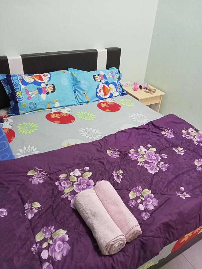 Holiday Home Bagan Lalang 5 Aircon Kampong Bagan Lalang Exterior photo