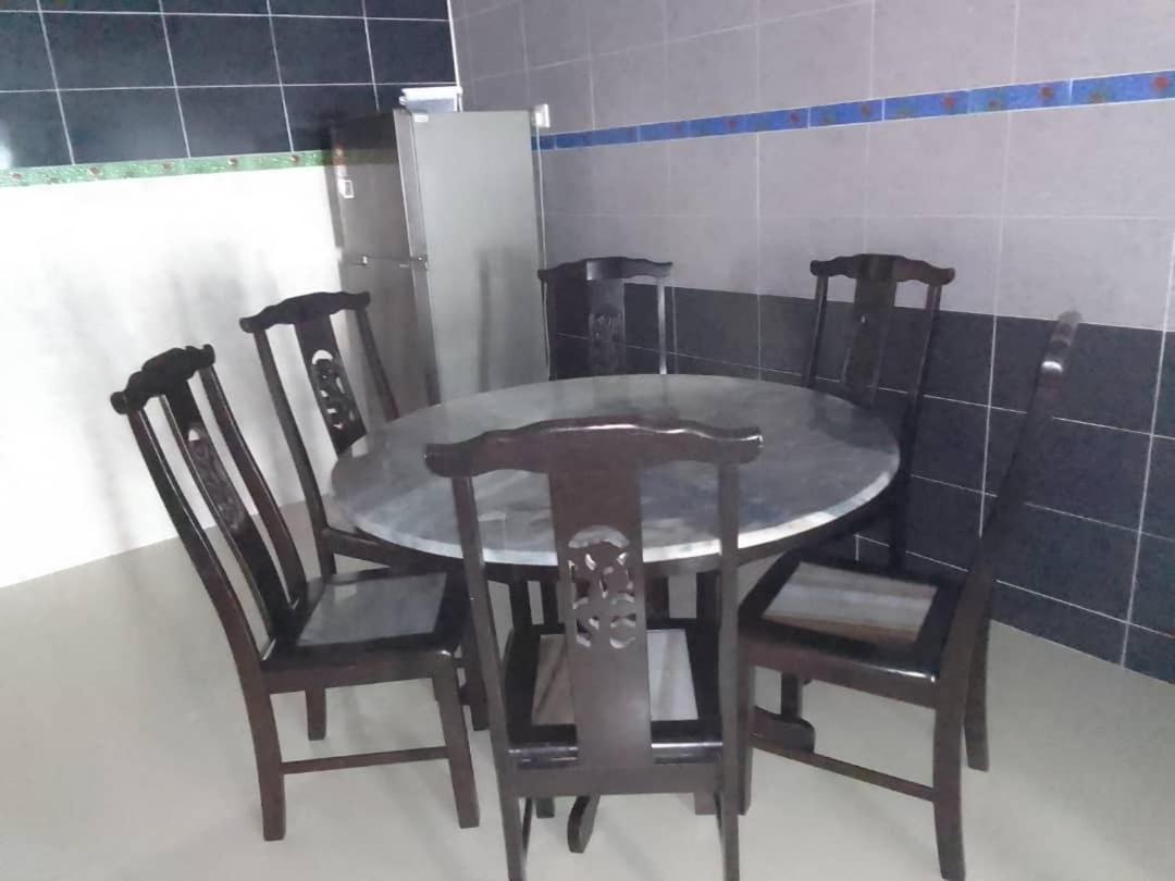 Holiday Home Bagan Lalang 5 Aircon Kampong Bagan Lalang Exterior photo