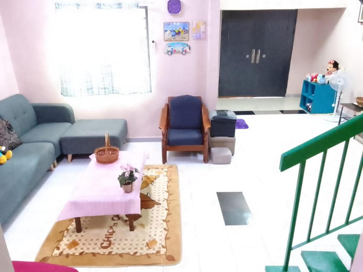 Holiday Home Bagan Lalang 5 Aircon Kampong Bagan Lalang Exterior photo