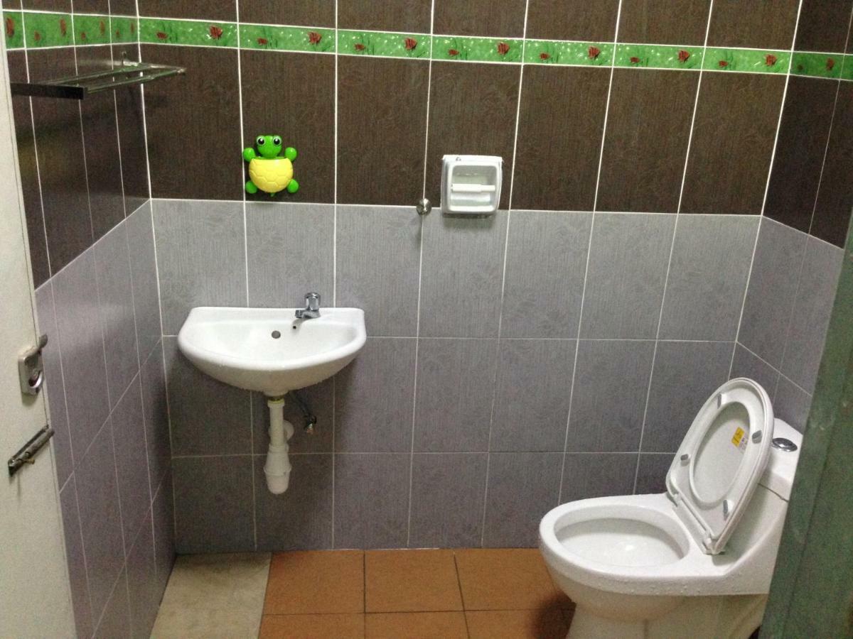 Holiday Home Bagan Lalang 5 Aircon Kampong Bagan Lalang Exterior photo